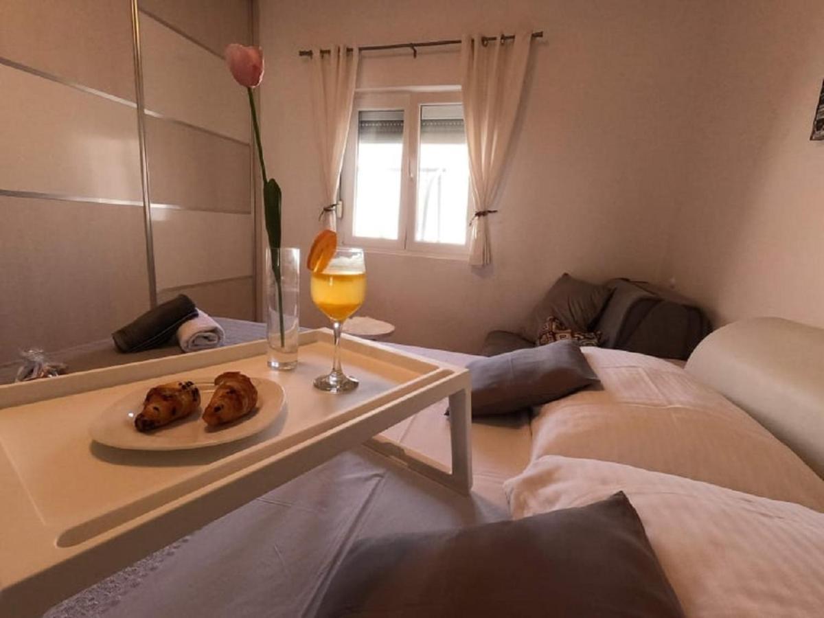 Apartman Zara Биоград-на-Мору Экстерьер фото